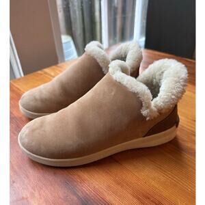 OLUKAI Malua Hulu Ankle Boots Brown Suede Shearling Fur Lined Wo's 6.5